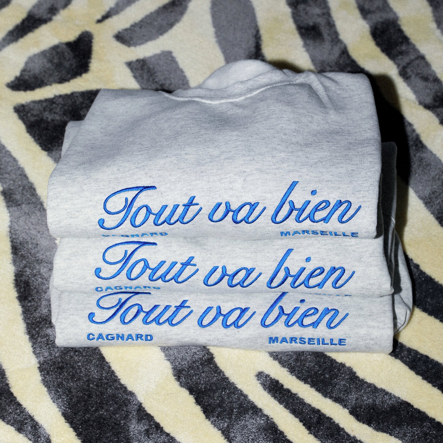 Sweat Shirt Brodé TOUT VA BIEN